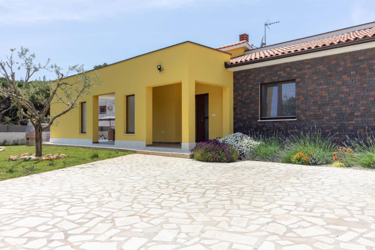 Modern Villa Eve In Medulin With Pool Near The Beach Esterno foto
