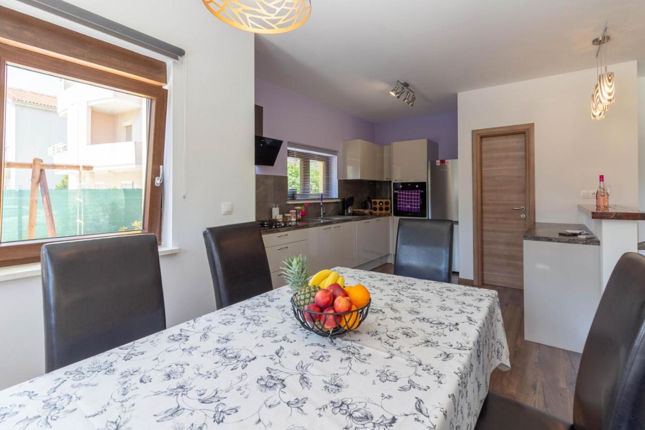 Modern Villa Eve In Medulin With Pool Near The Beach Esterno foto