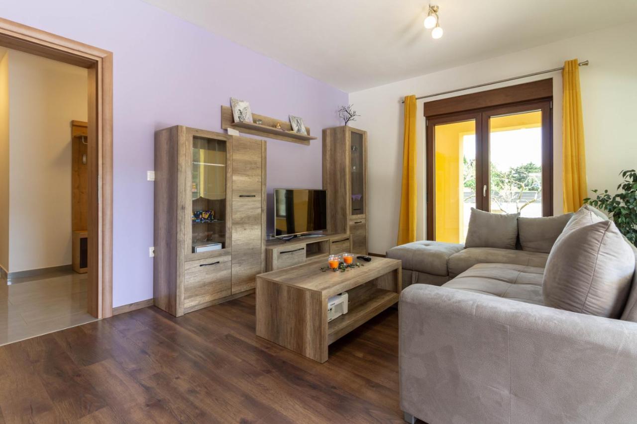 Modern Villa Eve In Medulin With Pool Near The Beach Esterno foto